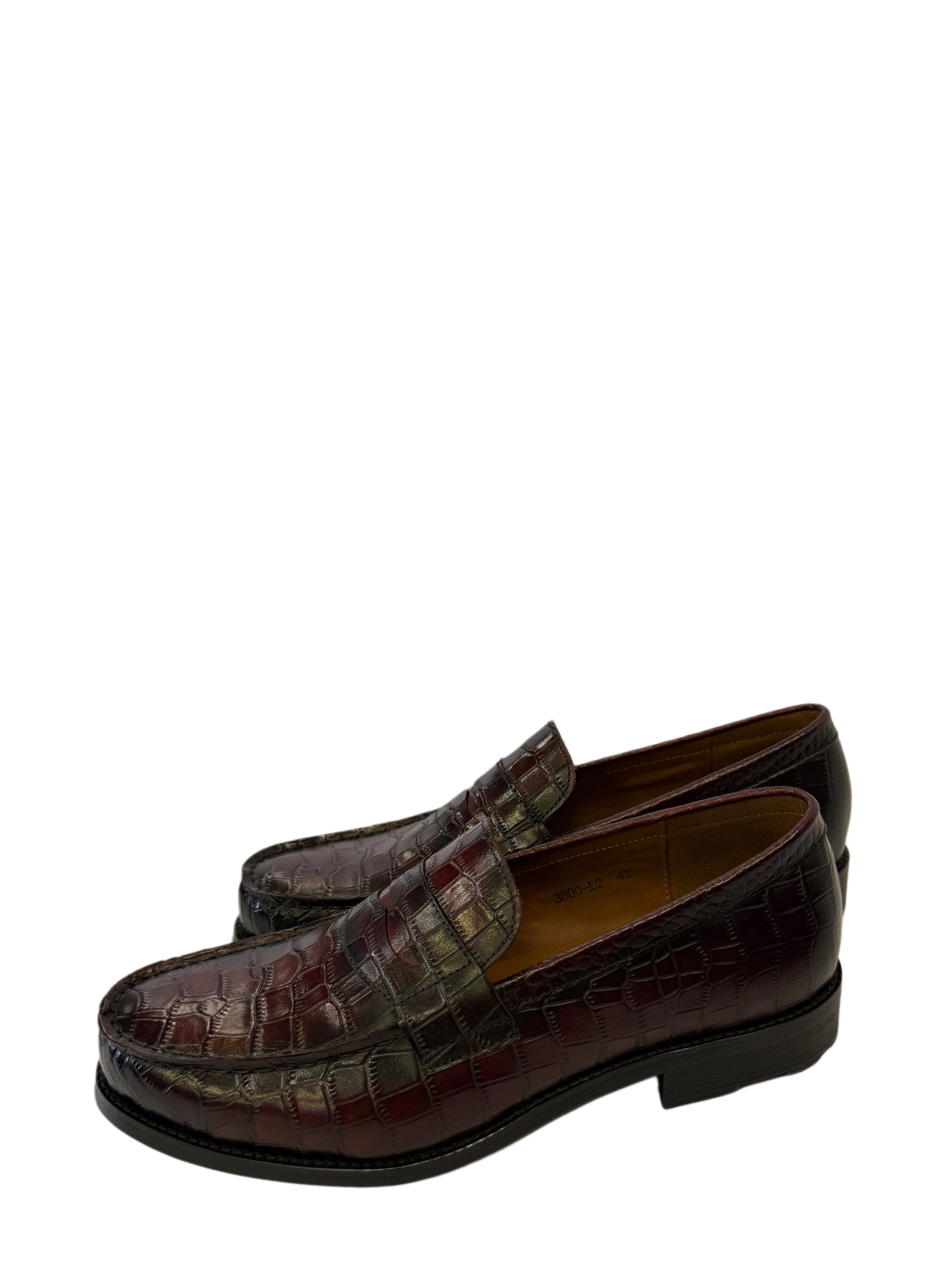 Crocodile-Textured Leather Loafers - Wine