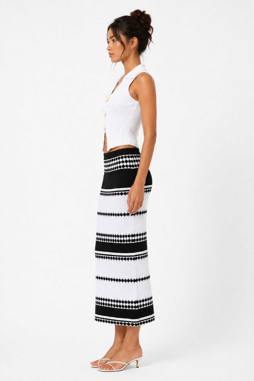 Two-Piece Set Sleeveless Top & Striped Skirt One Size - Black and White