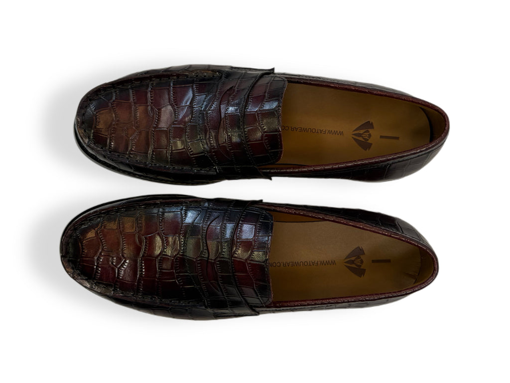 Crocodile-Textured Leather Loafers - Wine